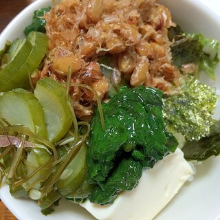 クリーミー豆腐、ネバネバ丼♪♪